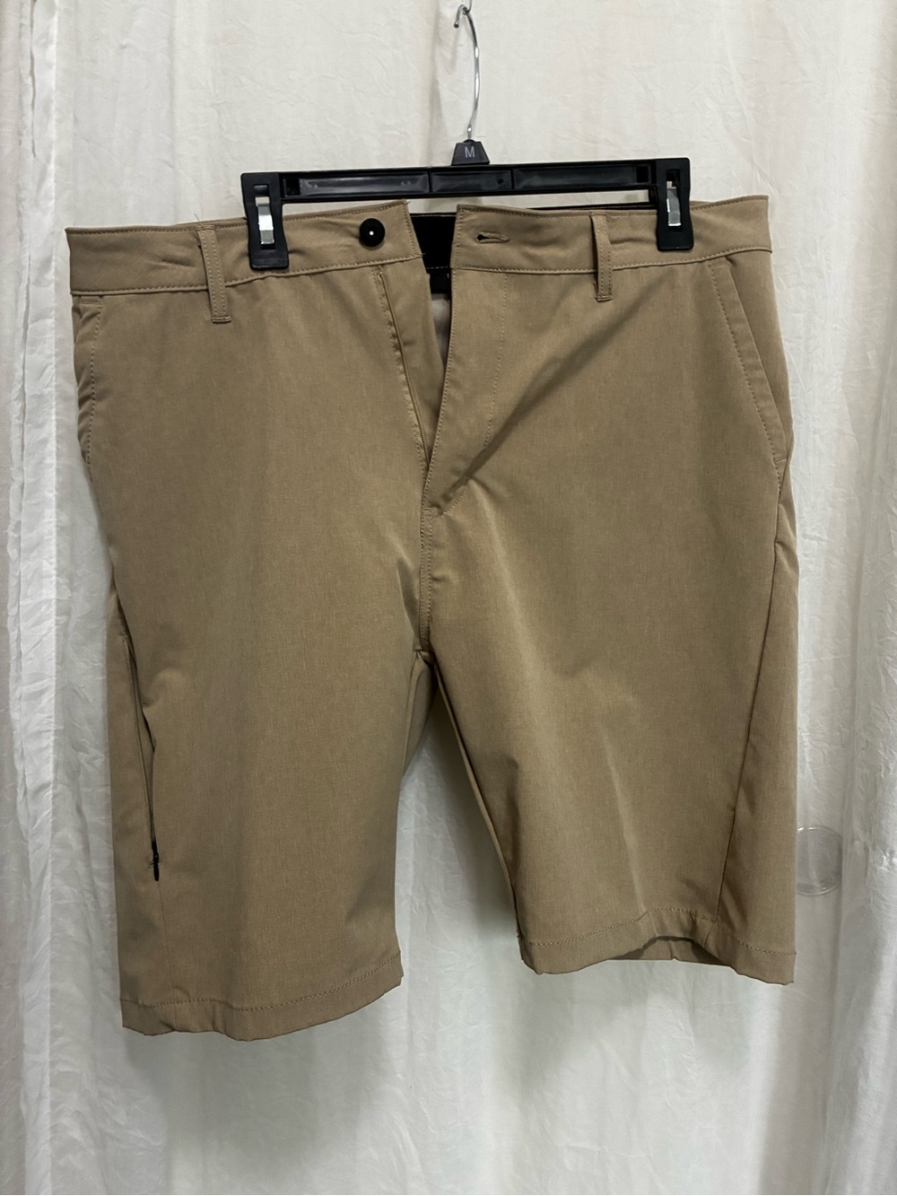 Kenneth Cole New York Men's Tan Flat-Front Shorts